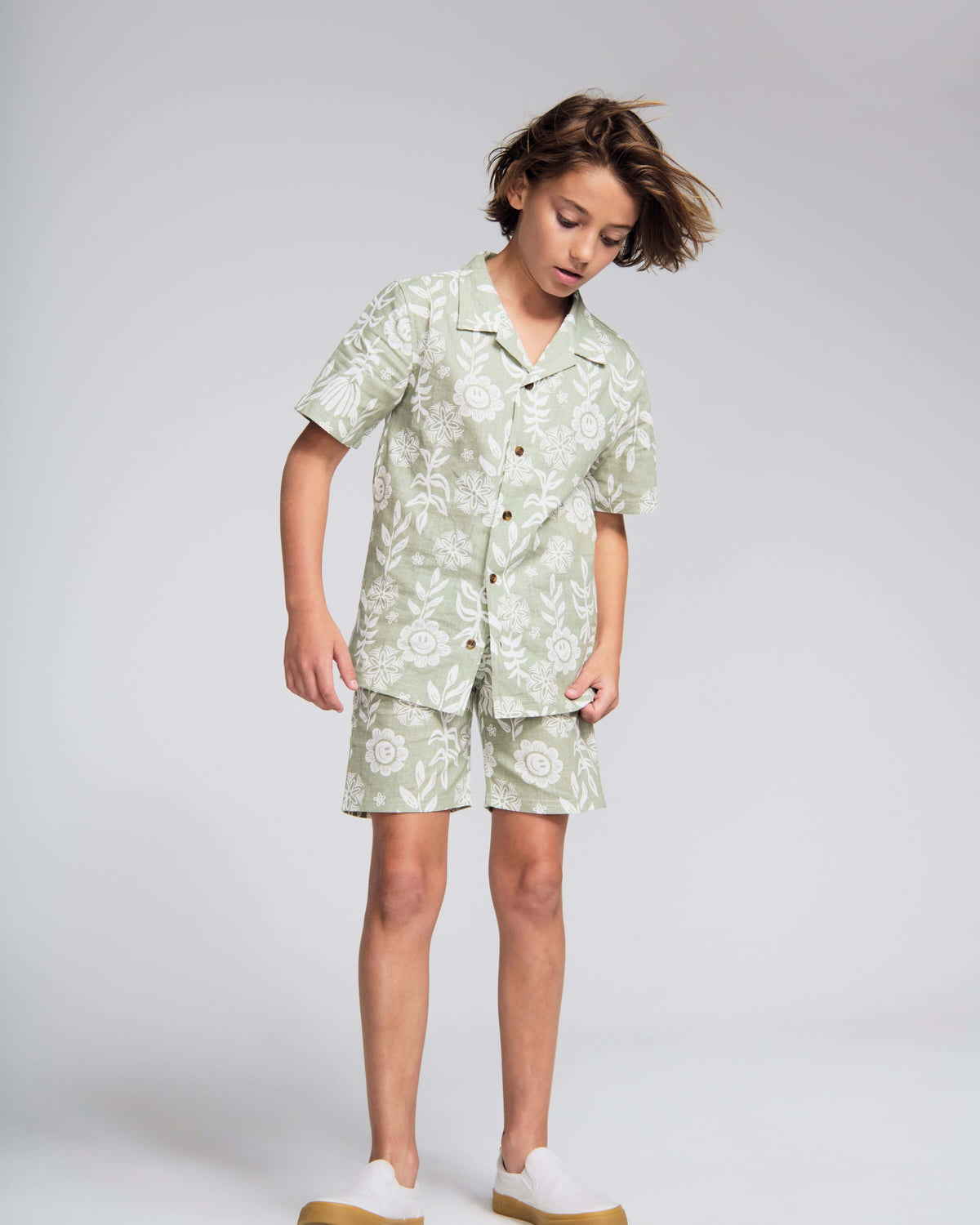 Linen Sage Sunflower Resort Shorts