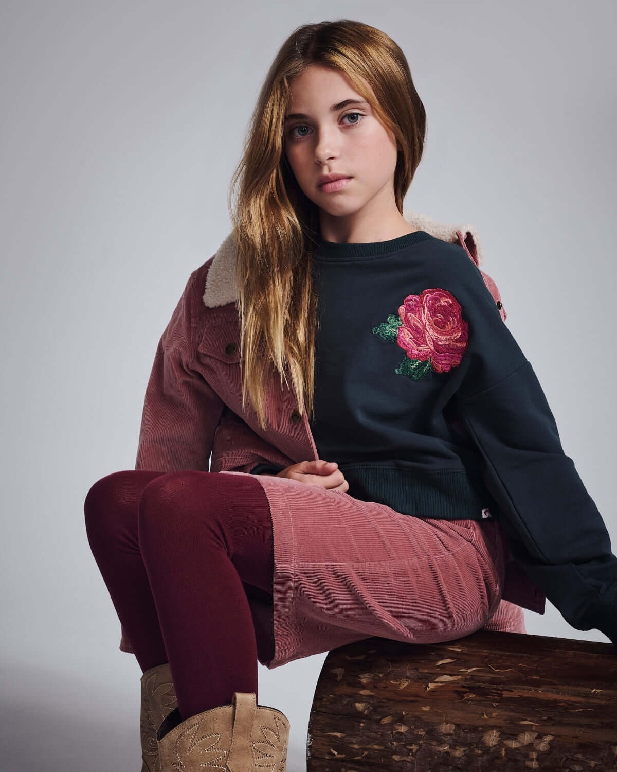 Rose Lisa Cropped Sweatshirt