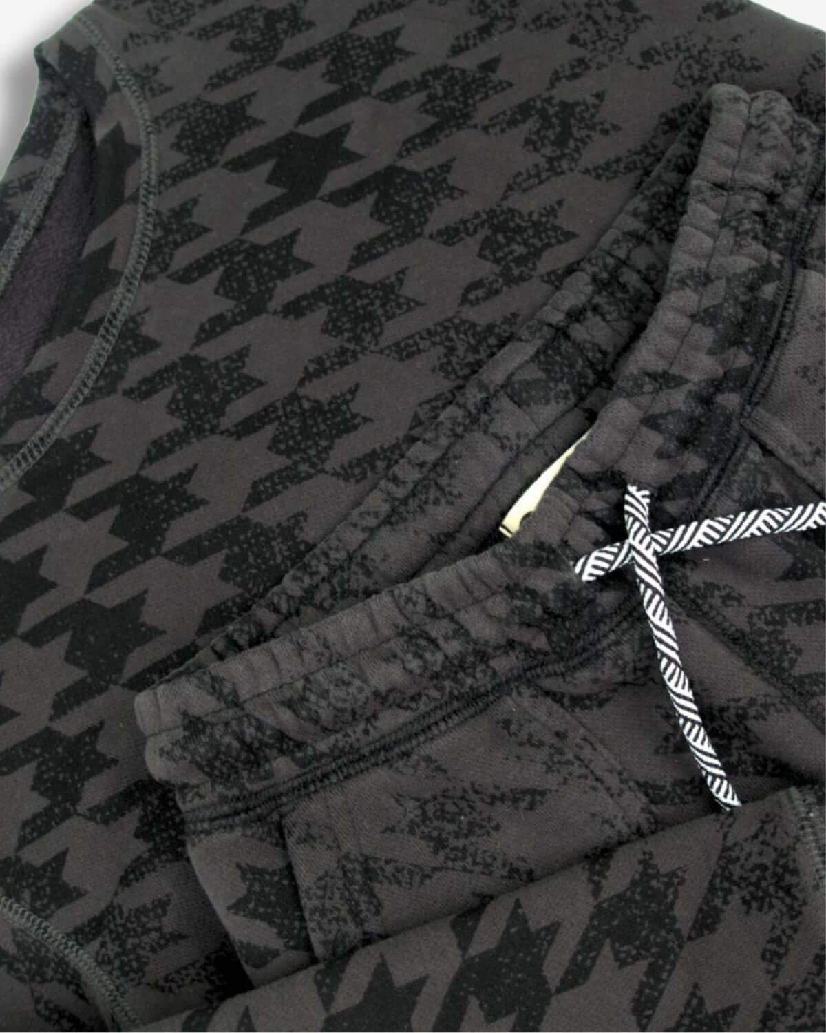 Black Revel Crewneck